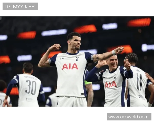 英超联赛实力惊人保级球队夺欧联杯冠军第四名闯入世俱杯决赛